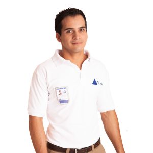 Playera tipo polo con porta identificación para uniforme